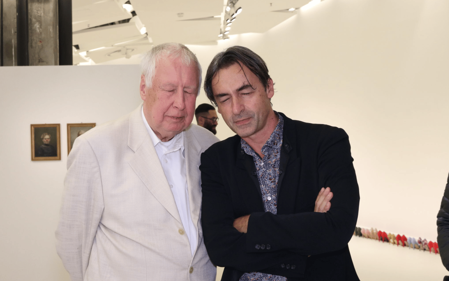 HANS-PETER FELDMANN SECOUE LA GALERIE DES GALERIES-40 BOULEVARD HAUSSMAN - PARIS IX |  12