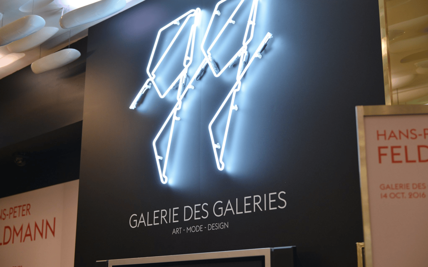 HANS-PETER FELDMANN SECOUE LA GALERIE DES GALERIES-40 BOULEVARD HAUSSMAN - PARIS IX |  18