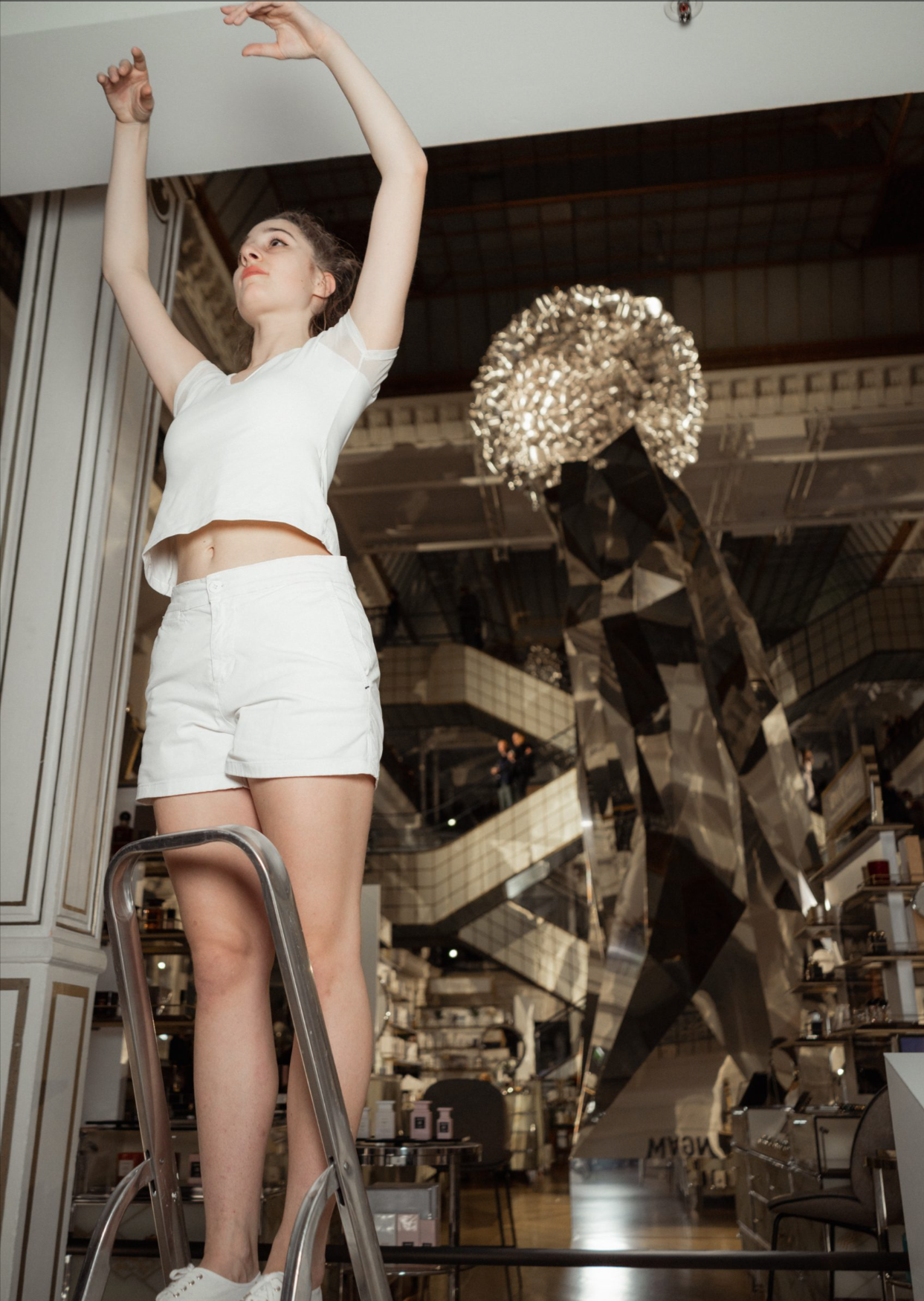 LE BON MARCHÉ INAUGURE “SANGAM”, NOUVELLE EXPOSITION MONUMENTALE DE SUBODH GUPTA-LE BON MARCHÉ RIVE GAUCHE 21