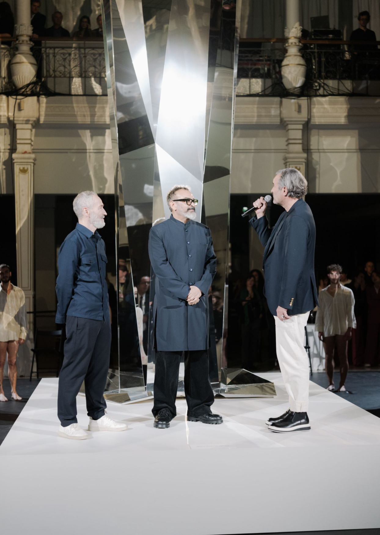 LE BON MARCHÉ INAUGURE “SANGAM”, NOUVELLE EXPOSITION MONUMENTALE DE SUBODH GUPTA-LE BON MARCHÉ RIVE GAUCHE 25
