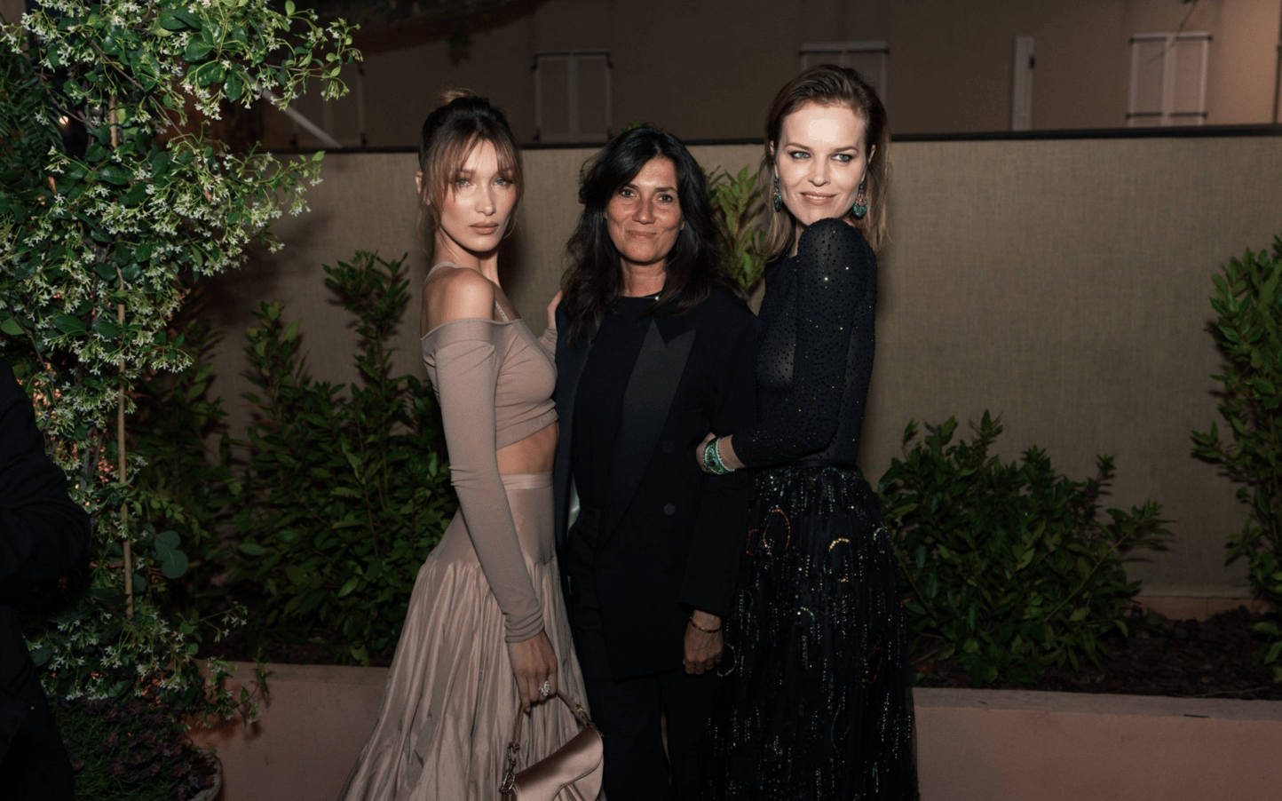 DIOR ET VOGUE PARIS INVITENT PEDRO ALMODÓVAR ET BELLA HADID À LEUR TABLE CANNOISE-FESTIVAL DE CANNES 15