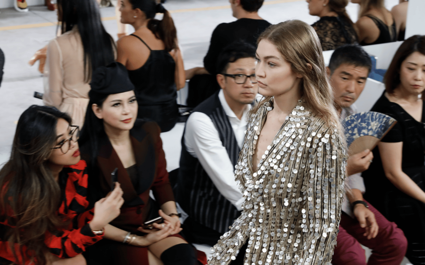AU PREMIER RANG DU DÉFILÉ ROBERTO CAVALLI PRINTEMPS-ÉTÉ 2019-FASHION WEEK 15