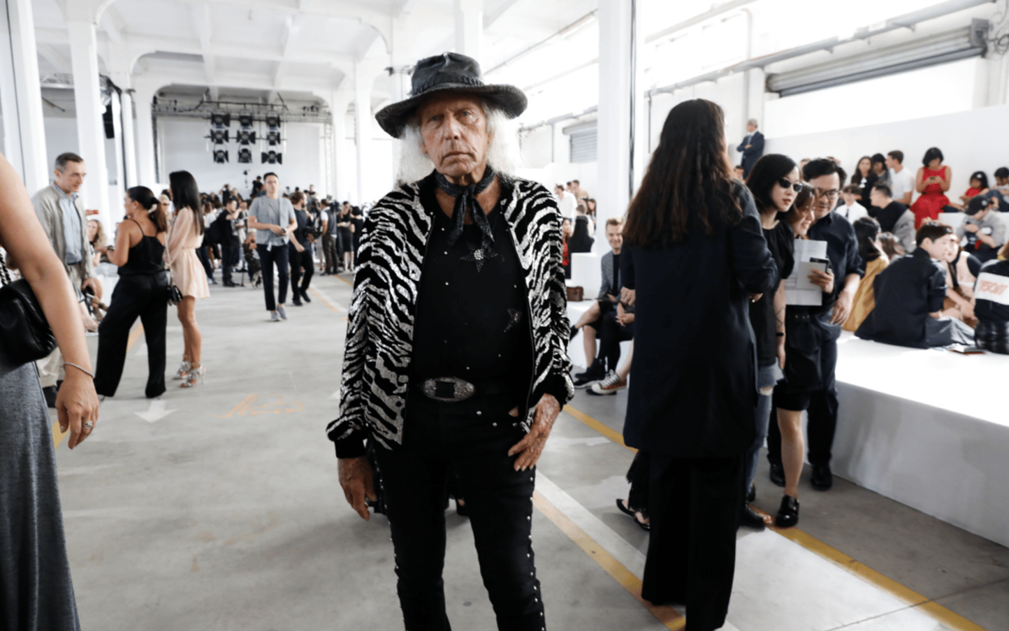AU PREMIER RANG DU DÉFILÉ ROBERTO CAVALLI PRINTEMPS-ÉTÉ 2019-FASHION WEEK 6