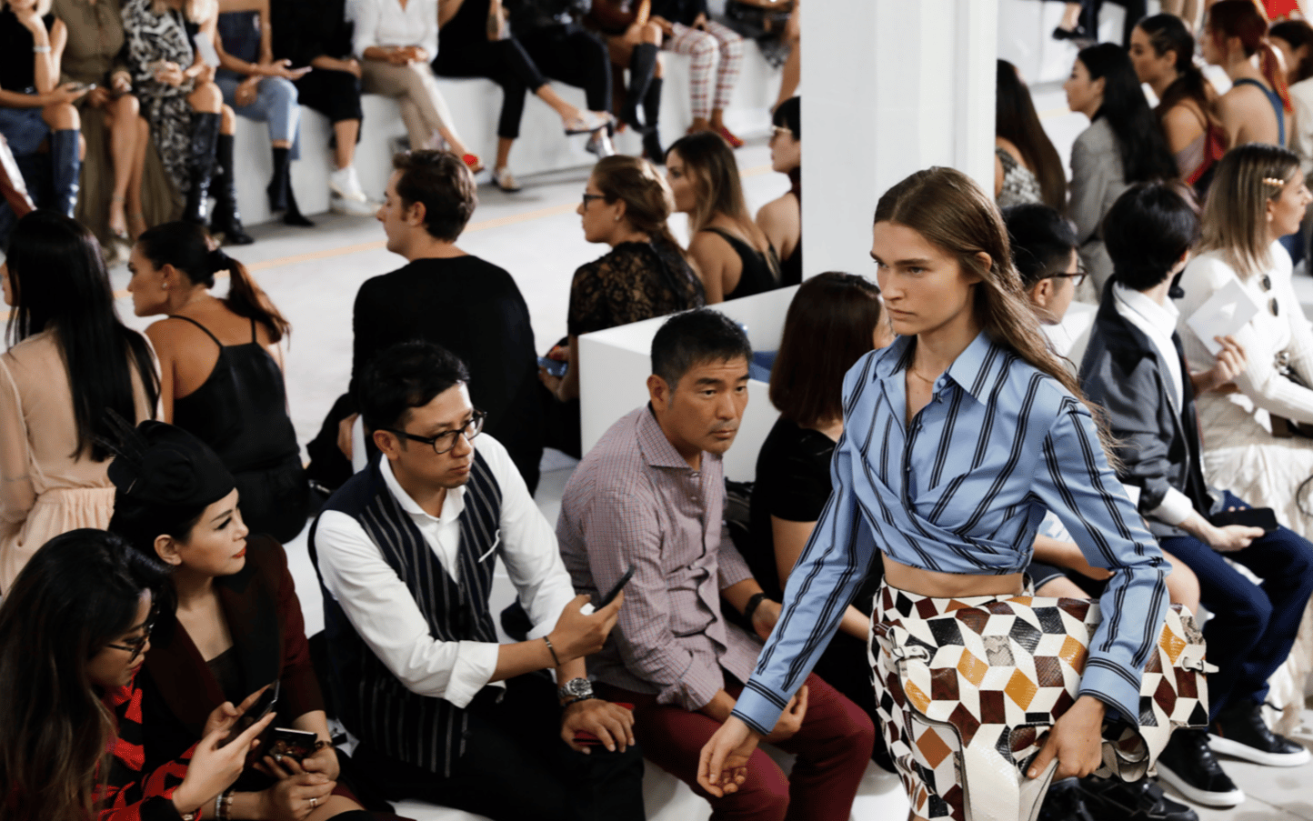 AU PREMIER RANG DU DÉFILÉ ROBERTO CAVALLI PRINTEMPS-ÉTÉ 2019-FASHION WEEK 10