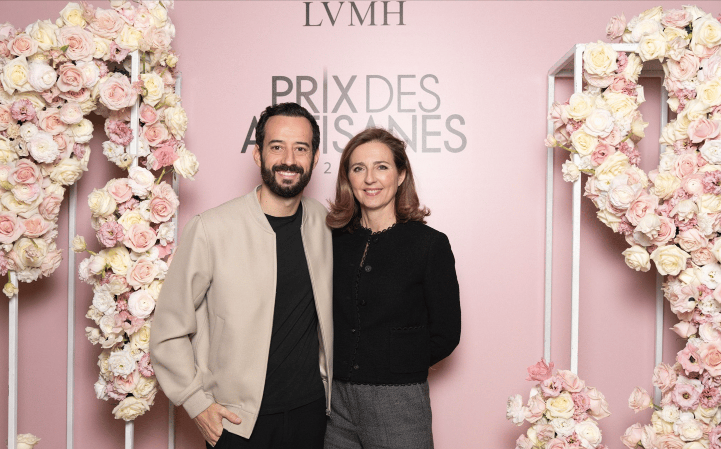 LE SAVOIR-FAIRE FÉMININ FRANÇAIS MIS EN LUMIÈRE PAR LE PRIX DES ARTISANES-SIÈGE LVMH | PARIS | FRANCE 4