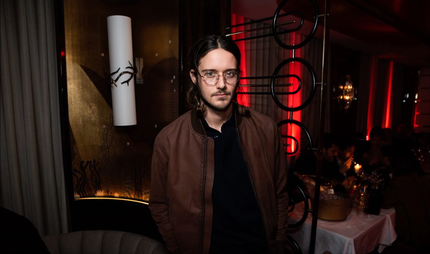 MARION COTILLARD, ISABELLE ADJANI, ET LEÎLA BEKHTI À LA TABLE D’ALBANE CLERET-LA MAISON DU CAVIAR 15