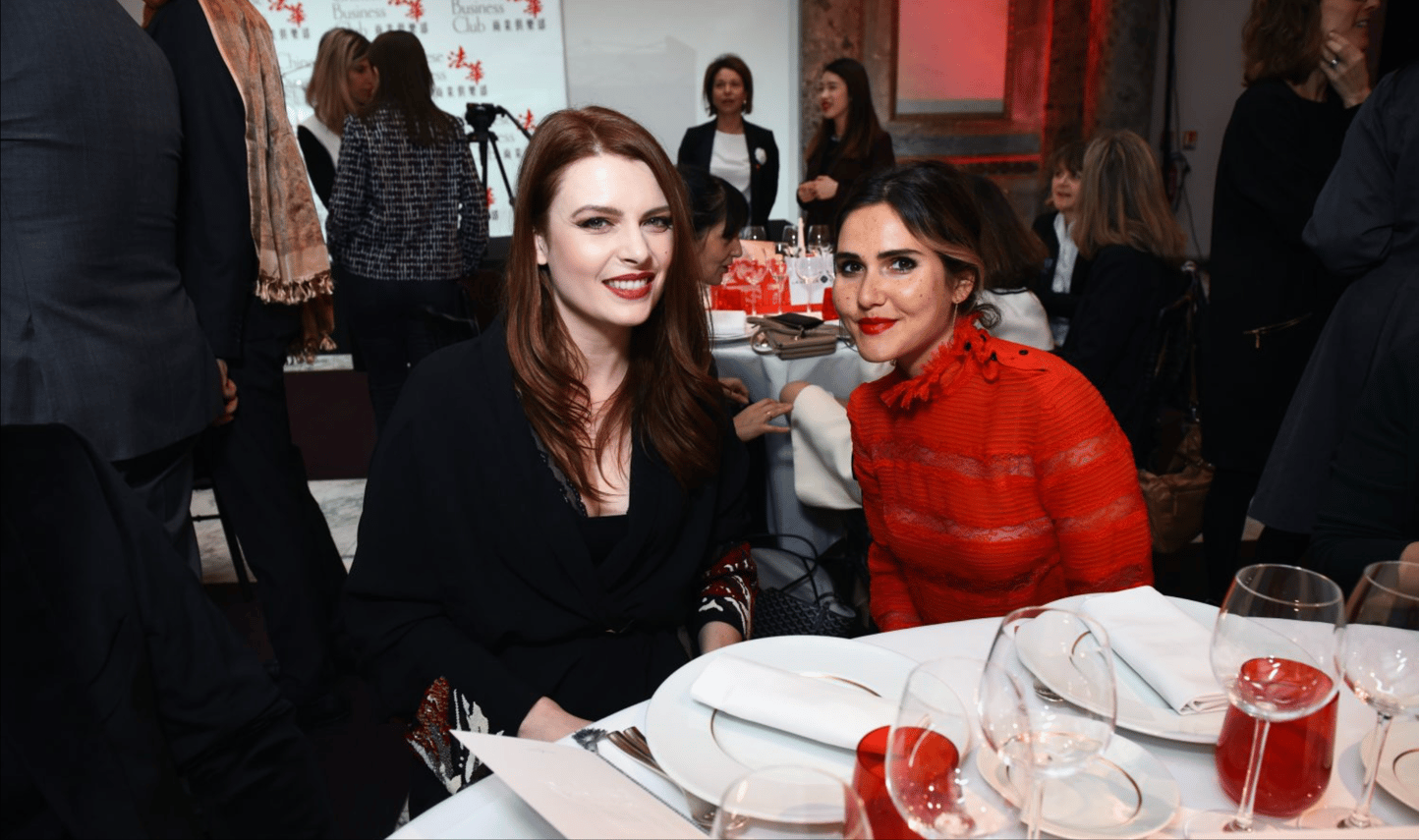 LE CHINESE BUSINESS CLUB ET CLARINS FONT D’ISABELLE HUPPERT LEUR “FEMME DE L’ANNÉE 2018”-PAVILLON CAMBON POTEL ET CHABOT 4