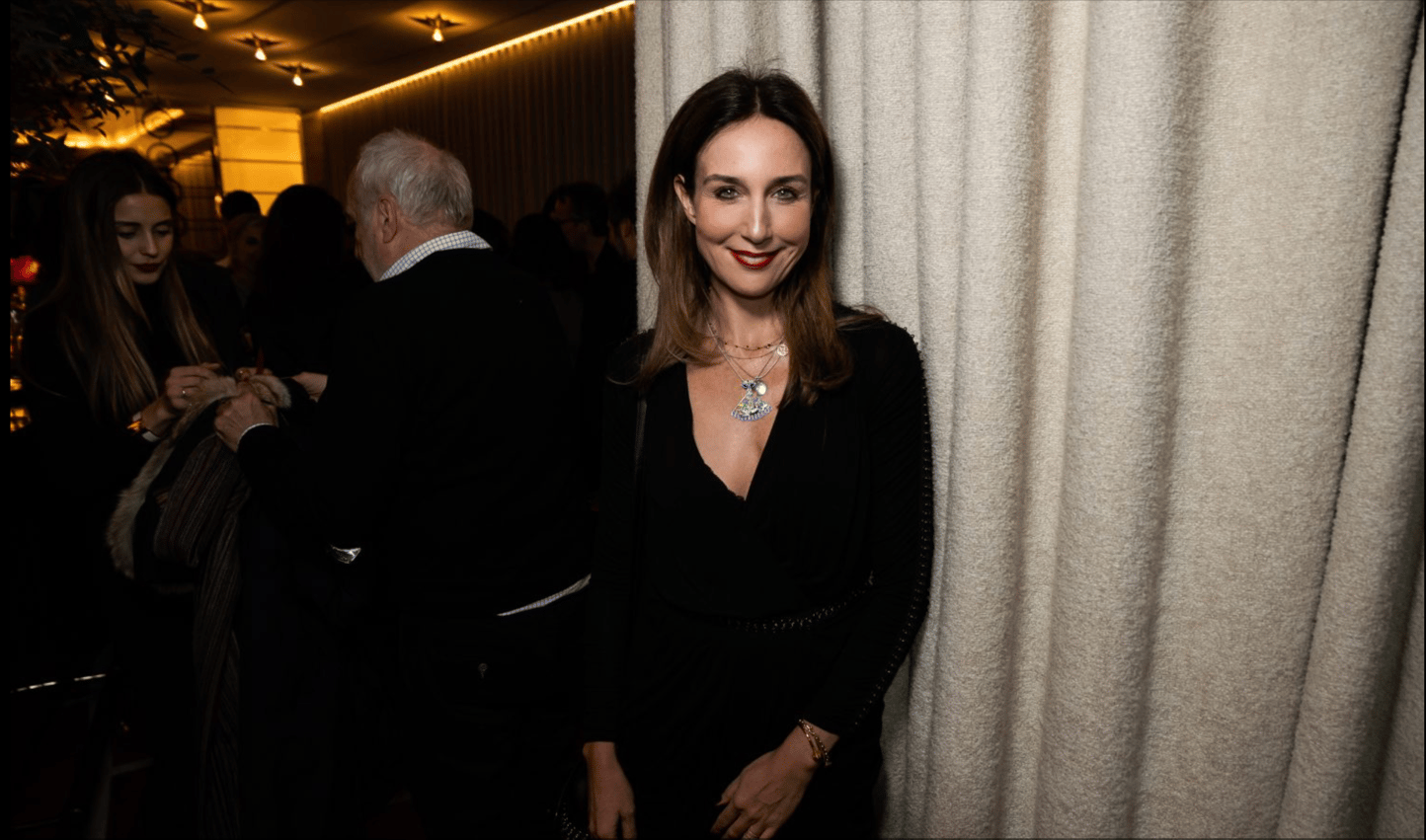 MARION COTILLARD, ISABELLE ADJANI, ET LEÎLA BEKHTI À LA TABLE D’ALBANE CLERET-LA MAISON DU CAVIAR 17