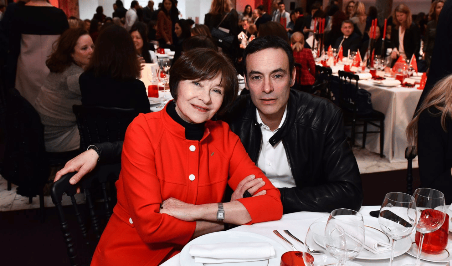 LE CHINESE BUSINESS CLUB ET CLARINS FONT D’ISABELLE HUPPERT LEUR “FEMME DE L’ANNÉE 2018”-PAVILLON CAMBON POTEL ET CHABOT 18